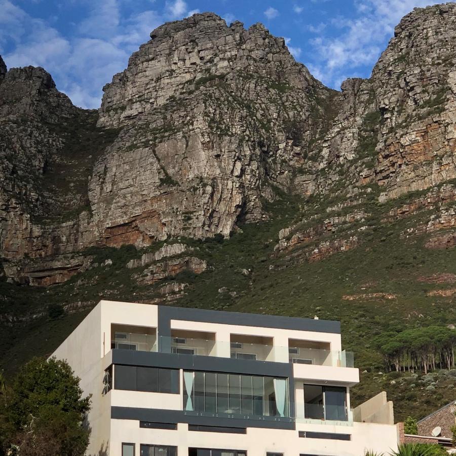 Camps Bay Blue Self-Catering Studios Cape Town Bagian luar foto