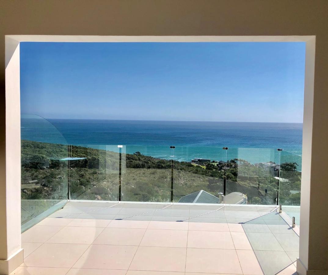 Camps Bay Blue Self-Catering Studios Cape Town Bagian luar foto