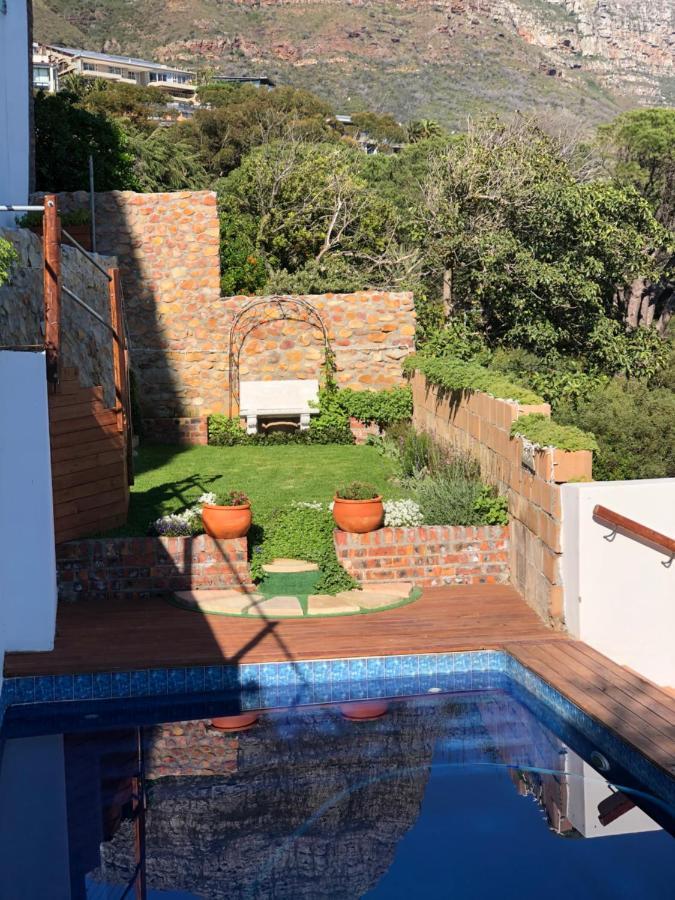 Camps Bay Blue Self-Catering Studios Cape Town Bagian luar foto