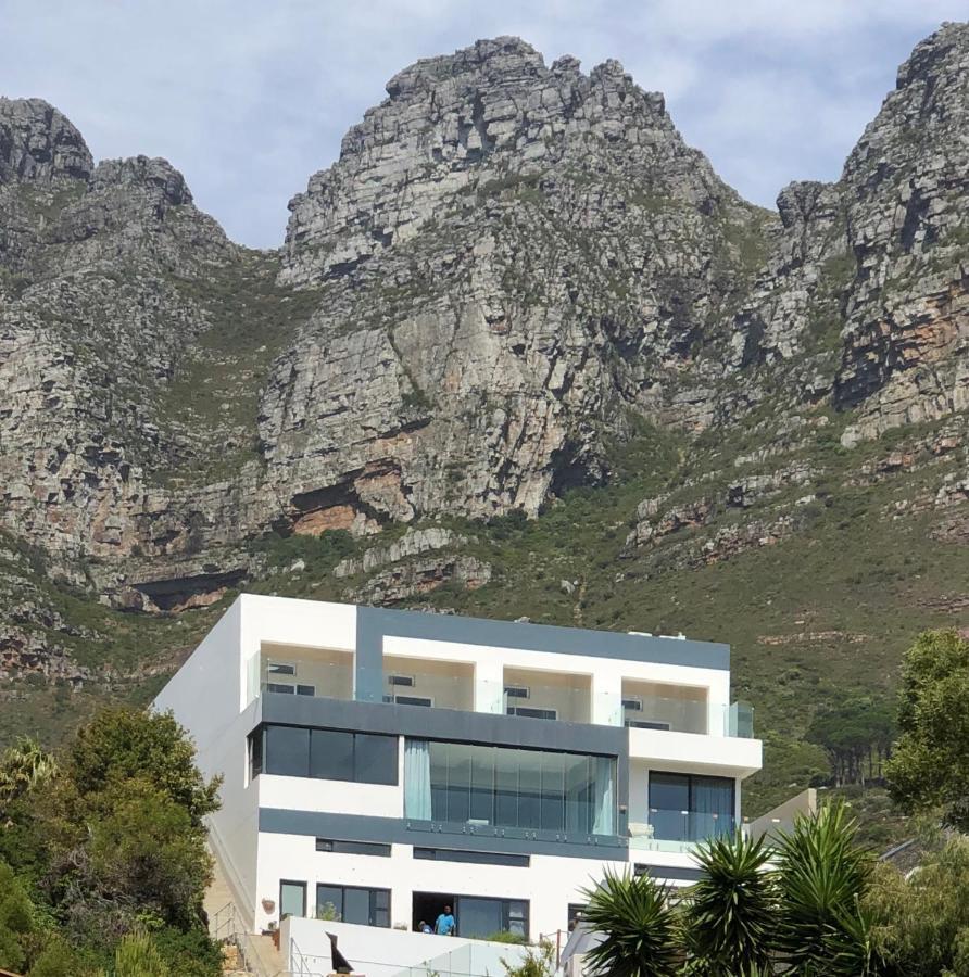 Camps Bay Blue Self-Catering Studios Cape Town Bagian luar foto