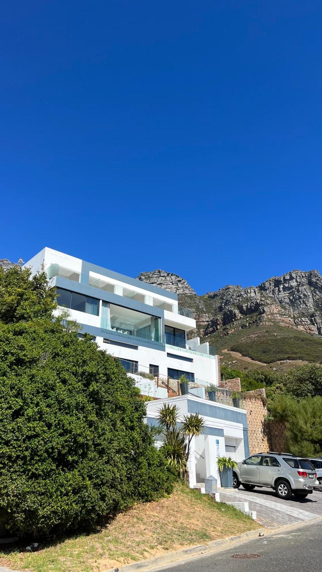 Camps Bay Blue Self-Catering Studios Cape Town Bagian luar foto
