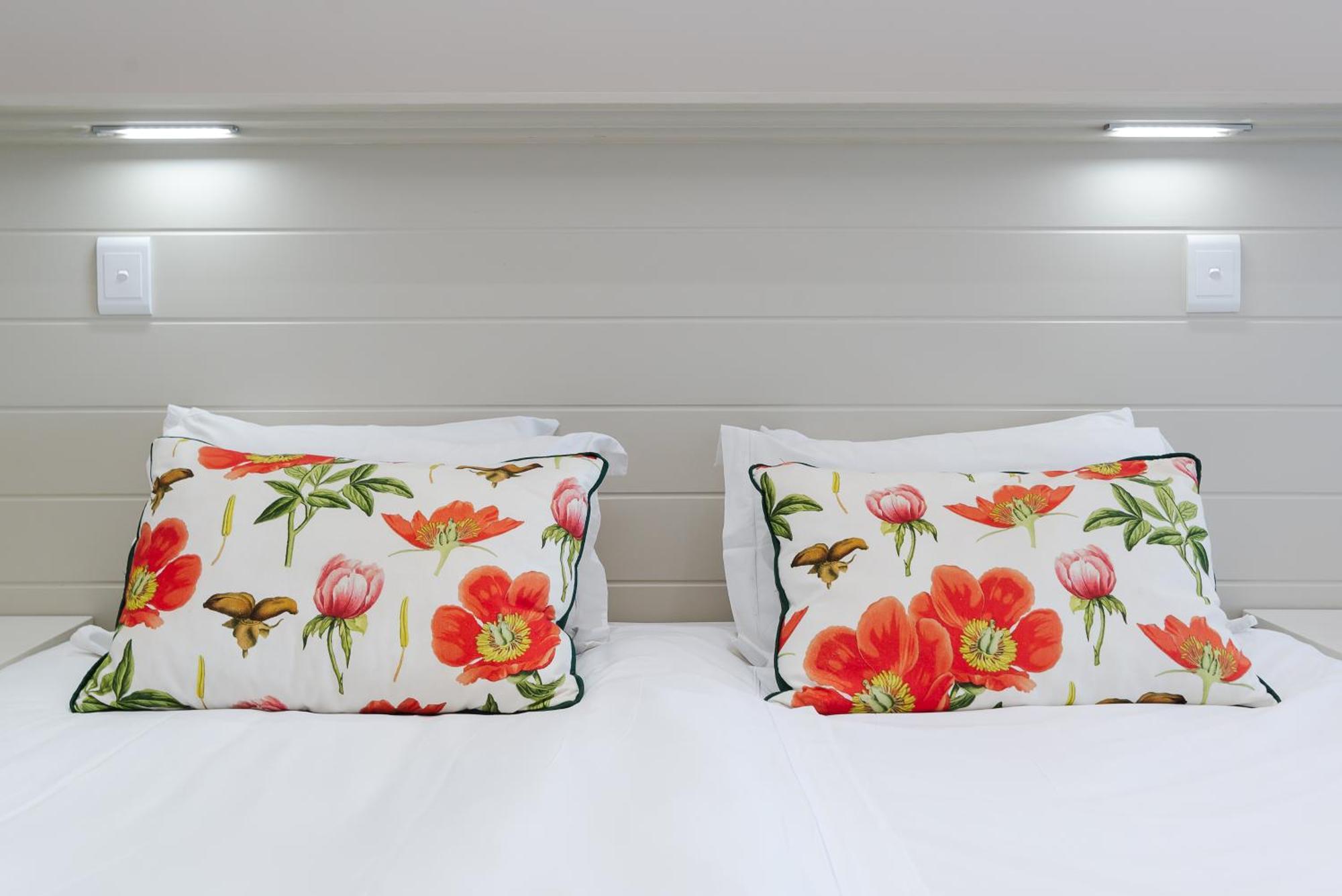 Camps Bay Blue Self-Catering Studios Cape Town Bagian luar foto